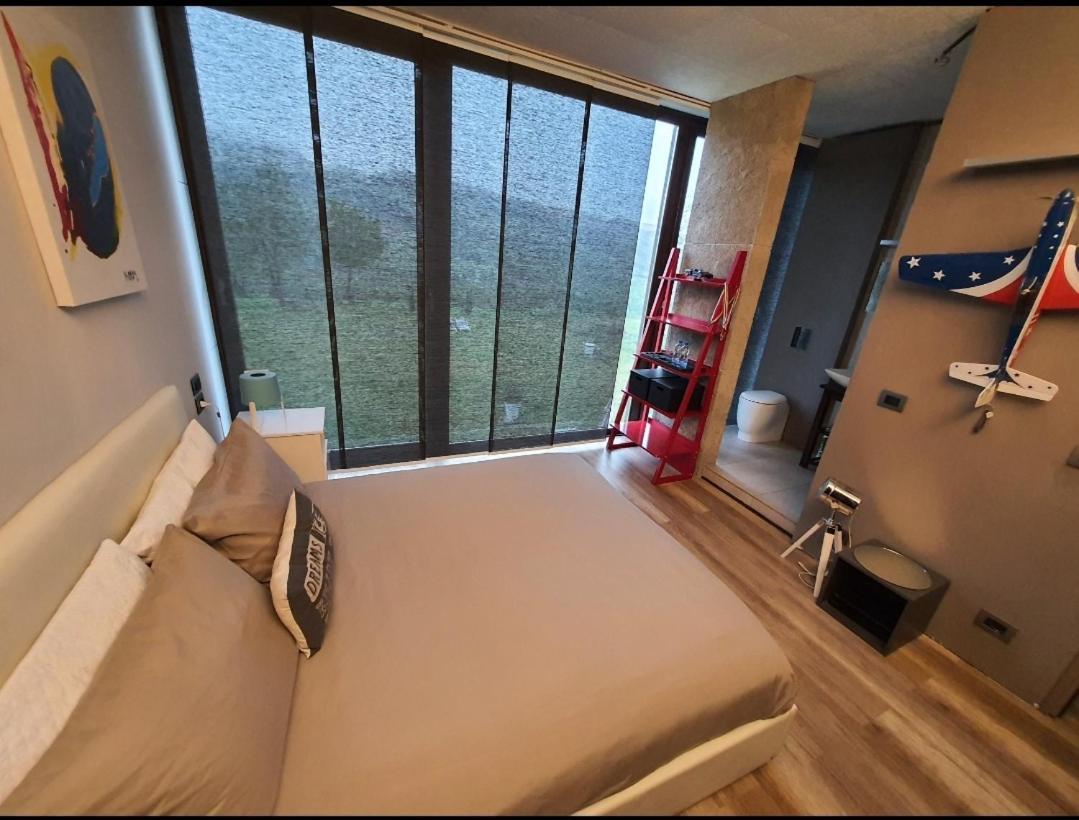 Cristallo Private Double Room & Ensuite Open Space Bathroom With Views Fontanelice Exterior photo
